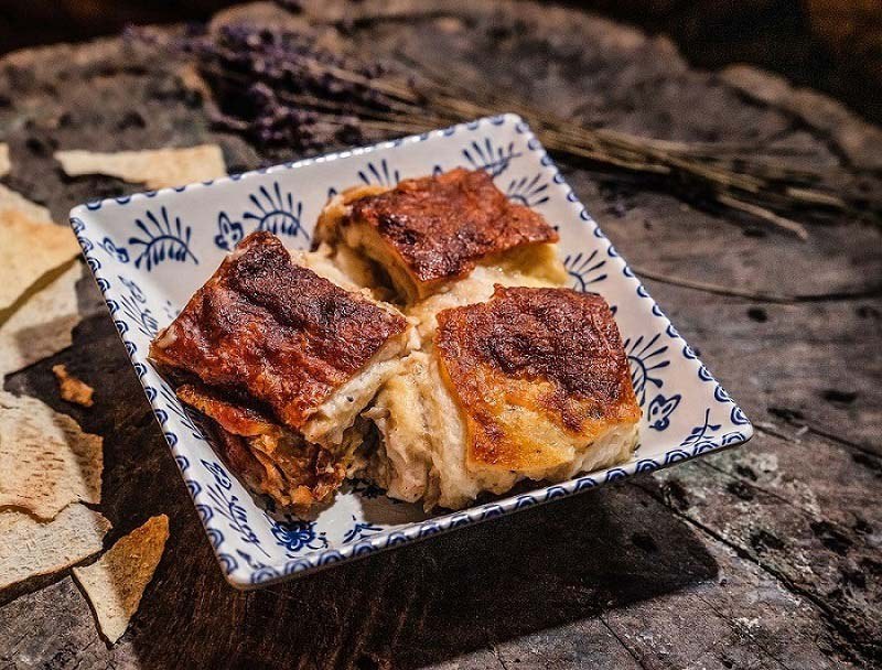 Zuppa gallurese, piatto tradizionale di pane e formaggio